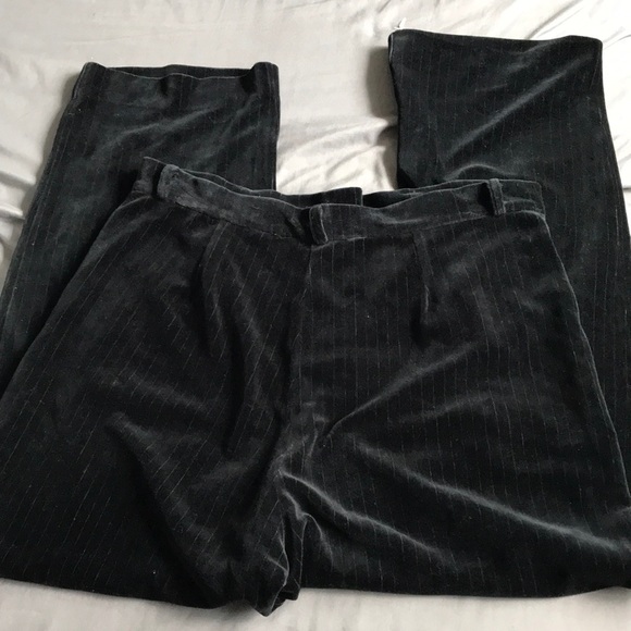🎩 St. John Black Velvet Pin Stripe Pants 🎩 - Picture 6 of 8
